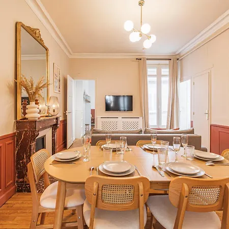 아파트 L'haussmannien - Spacieux 4 - Centre - Gare *