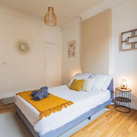 L'haussmannien - Spacieux 4 - Centre - Gare * 랭스