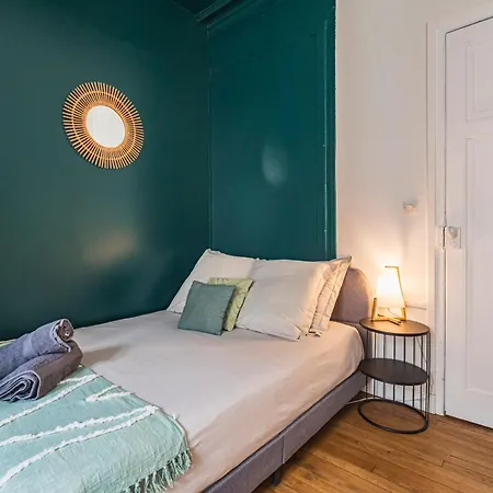 L'haussmannien - Spacieux 4 - Centre - Gare 아파트