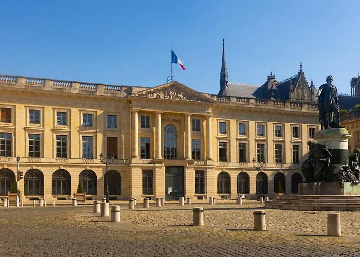 L'haussmannien - Spacieux 4 - Centre - Gare Apartament *