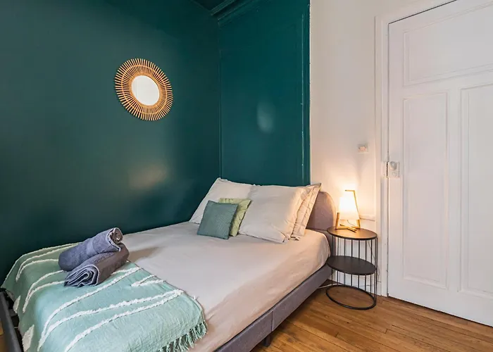 L'haussmannien - Spacieux 4 - Centre - Gare Apartament